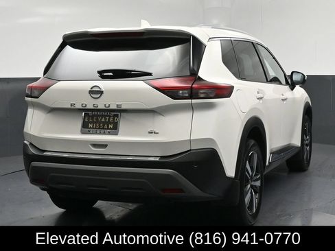 Used 2021 Nissan Rogue SL FWD image 4