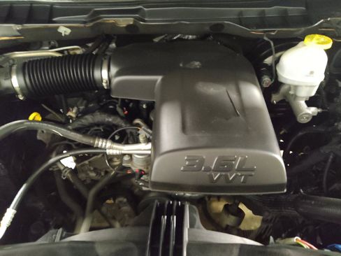 Used 2021 RAM 1500 Tradesman w/ Tradesman SXT Package RWD image 30