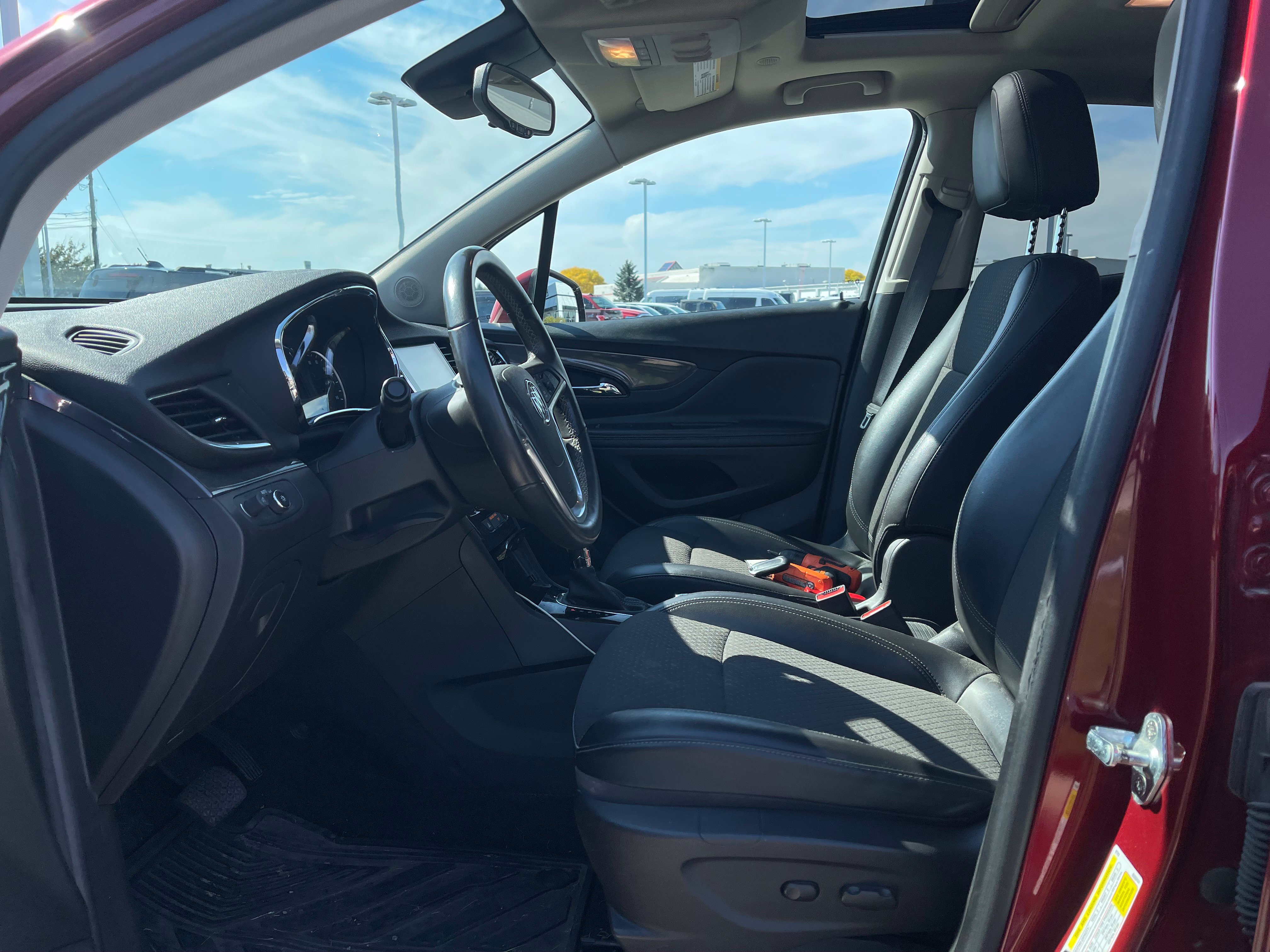 Used 2021 Buick Encore Preferred w/ Safety Package II FWD image 14