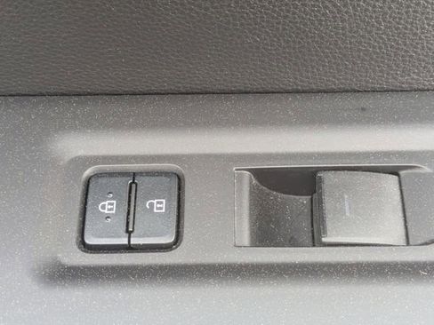 Used 2023 Toyota Tundra SR5 w/ SR5 Premium Package AWD/4WD image 32