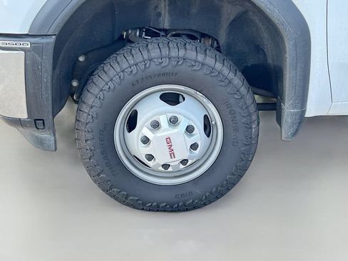 Used 2024 GMC Sierra 3500 Pro AWD/4WD image 25