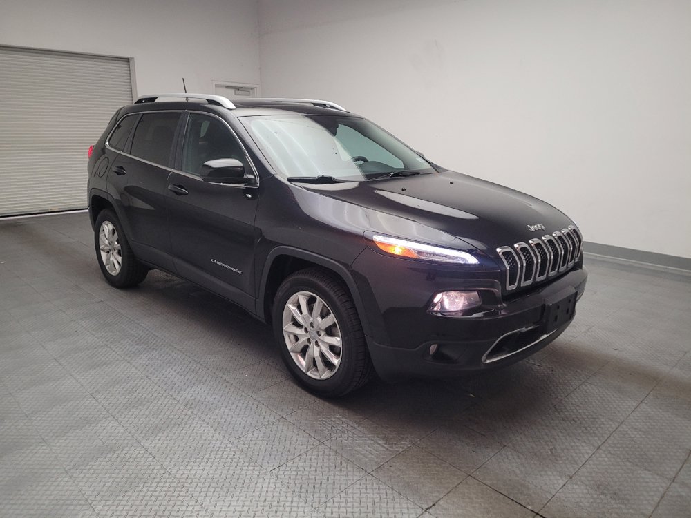 Used 2016 Jeep Cherokee Limited w/ Trailer Tow Group AWD/4WD image 13