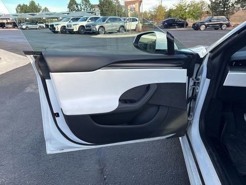 Used 2023 Tesla Model S Plaid image 9