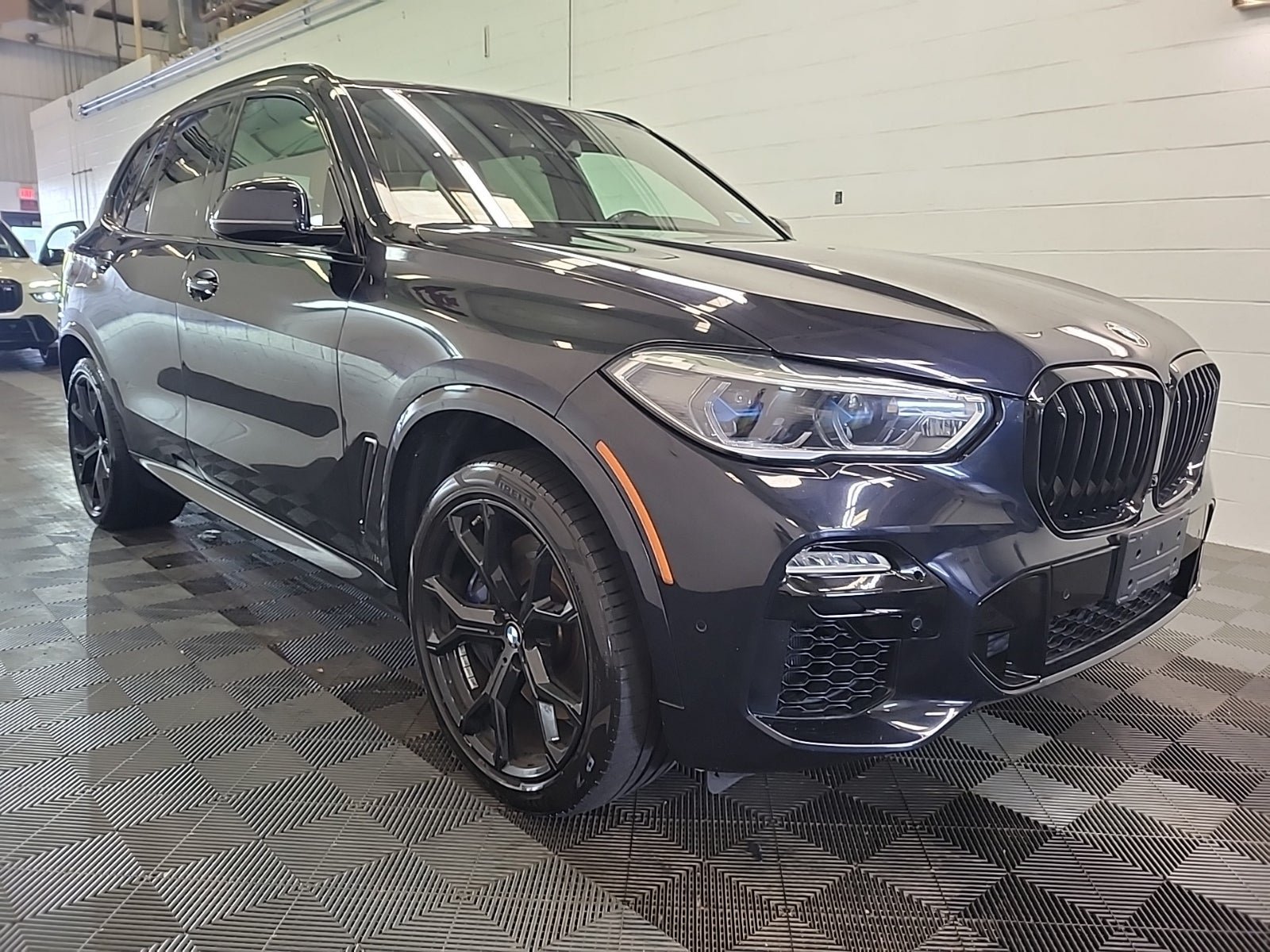 Used 2021 BMW X5 M50i w/ Executive Package AWD/4WD image 1