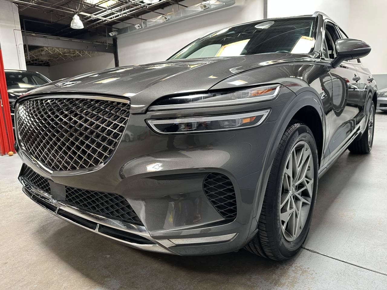 Used 2025 Genesis GV70 2.5T w/ Select Package AWD/4WD image 6