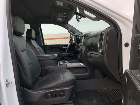 Used 2021 Chevrolet Silverado 3500 LTZ w/ LTZ Convenience Package image 32