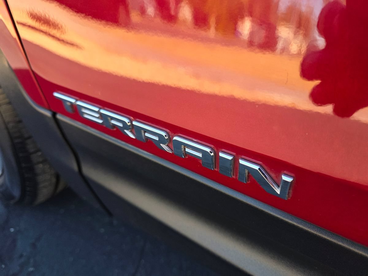 Used 2020 GMC Terrain SLT w/ Preferred Package FWD image 12