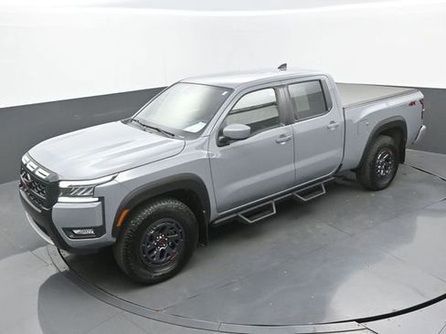 Used 2025 Nissan Frontier PRO-4X image 33