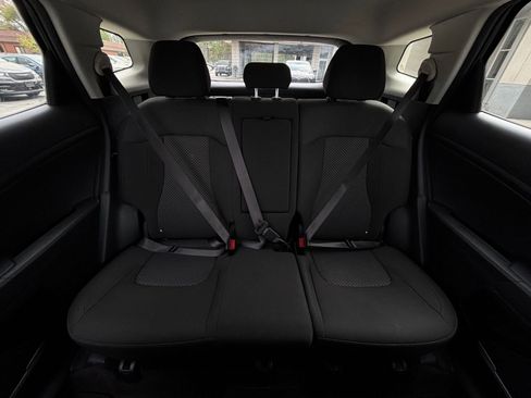 Used 2025 Kia Sportage LX image 37