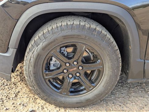 Used 2022 GMC Acadia AT4 w/ Preferred Package image 25