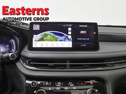 Used 2022 INFINITI QX60 Luxe w/ Vision Package AWD/4WD image 12