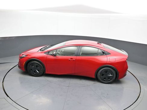 New 2026 Toyota Prius LE image 40