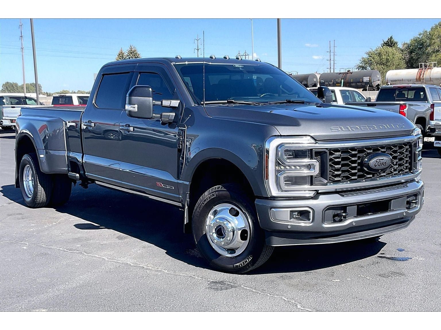 Used 2026 Ford F350 Platinum AWD/4WD image 2