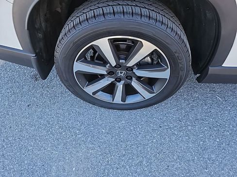 Used 2023 Honda Pilot Elite image 11