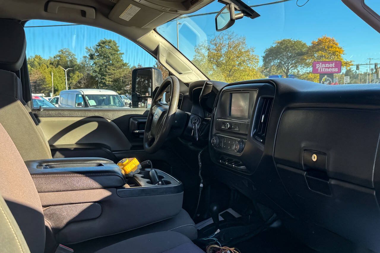 Used 2016 Chevrolet Silverado 3500 W/T w/ WT Convenience Package AWD/4WD image 16