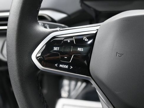 Used 2023 Volkswagen ID.4 Pro S image 22