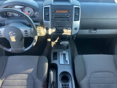 Used 2012 Nissan Frontier SV w/ Sport Appearance Pkg image 10