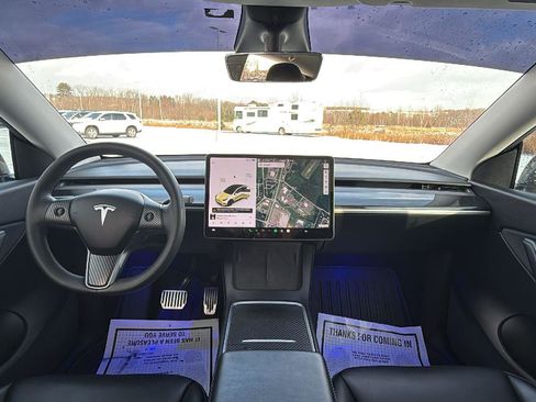 Used 2021 Tesla Model Y Long Range image 27