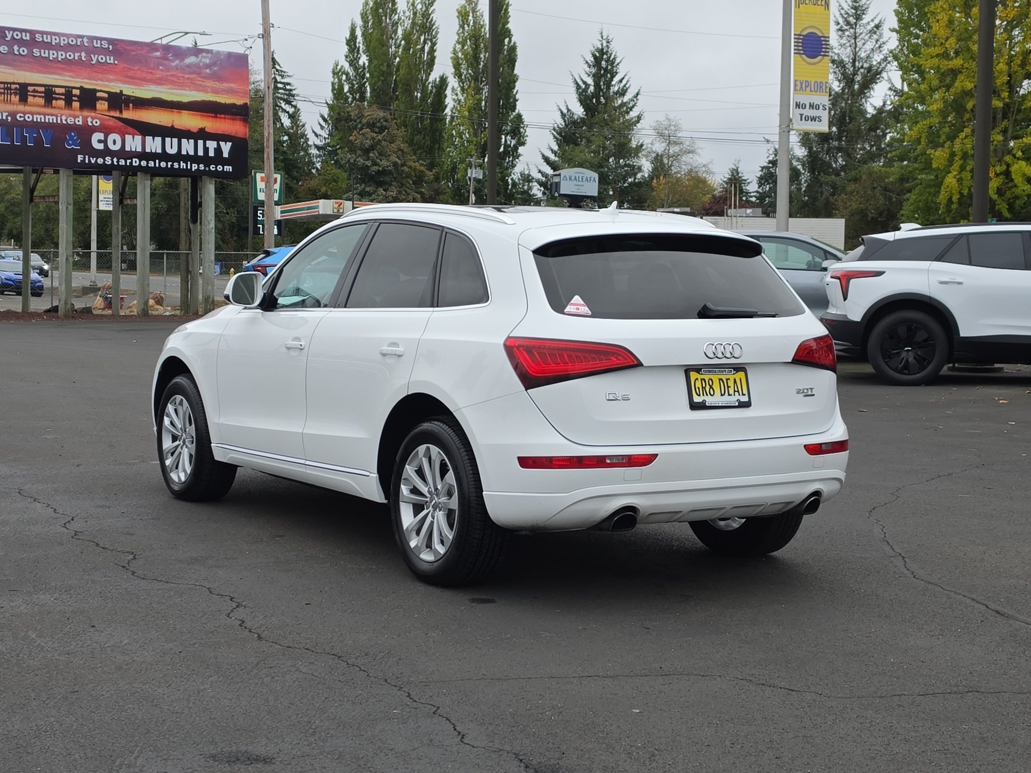 Used 2014 Audi Q5 2.0T Premium w/ Lighting Package AWD/4WD image 4
