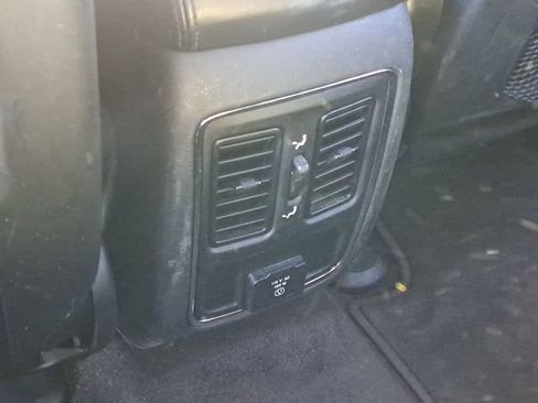 Used 2019 Jeep Grand Cherokee Laredo w/ Security & Convenience Group image 23