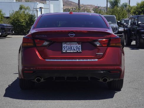 Used 2023 Nissan Altima 2.0 SR FWD image 5