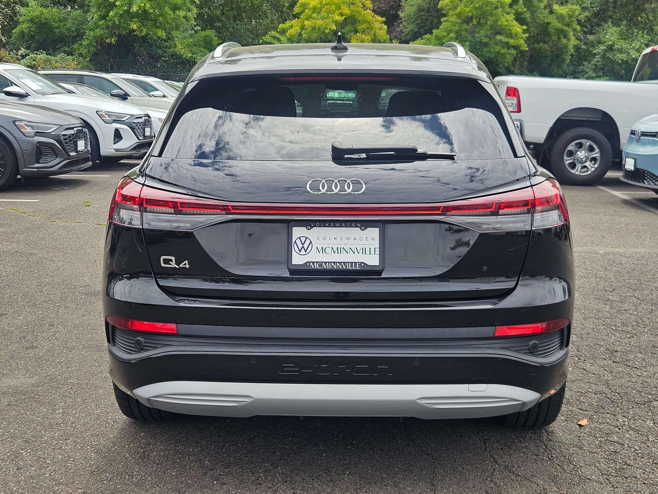 Used 2023 Audi Q4 e-tron Premium w/ Premium Plus RWD image 4