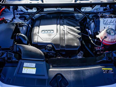 Used 2023 Audi Q5 2.0T Premium w/ Convenience Package image 28