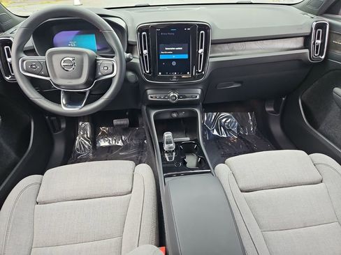 Used 2023 Volvo XC40 Recharge Ultimate w/ Protection Package Premier image 12
