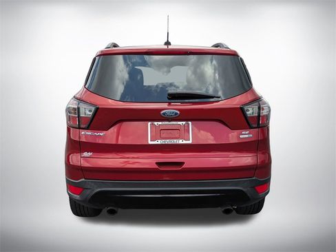 Used 2018 Ford Escape SE image 21