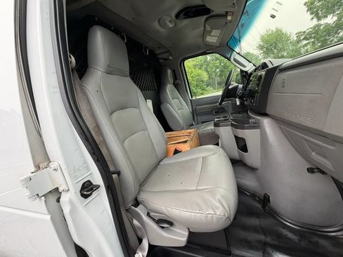 Used 2013 Ford E-250 and Econoline 250 RWD image 15