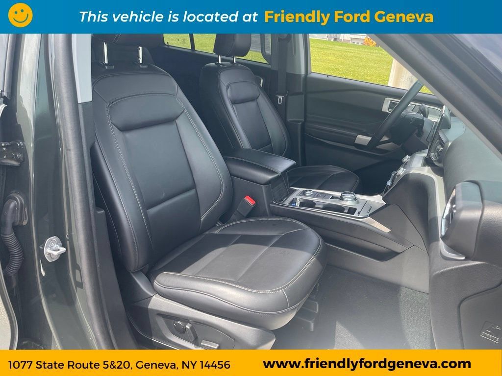 Used 2024 Ford Explorer XLT w/ Equipment Group 202A AWD/4WD image 15