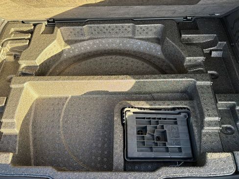 Certified 2025 Subaru Forester AWD/4WD image 28