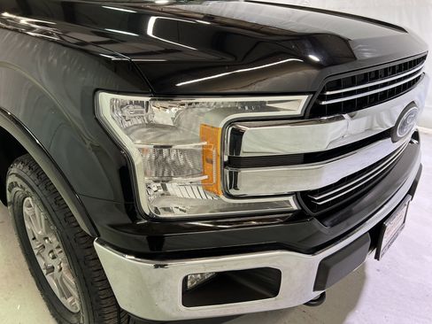 Used 2019 Ford F150 Lariat image 5