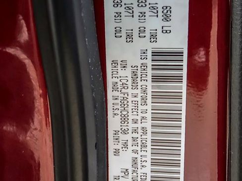 Used 2017 Jeep Grand Cherokee Altitude image 36