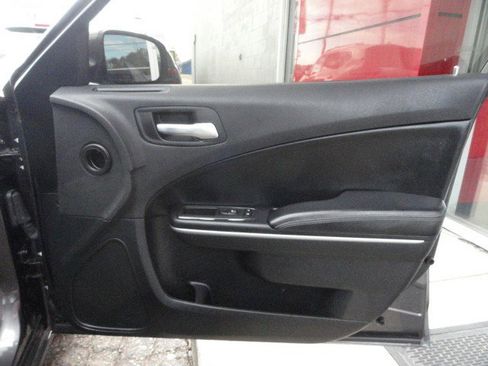 Used 2019 Dodge Charger SXT w/ Leather Interior Group image 20