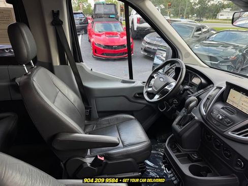 Used 2018 Ford Transit 150 XLT RWD image 34