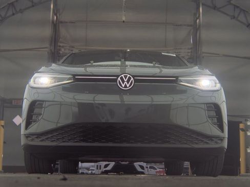 Used 2024 Volkswagen ID.4 S image 2