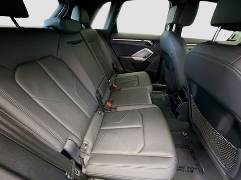Used 2021 Audi Q3 2.0T Premium image 14