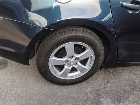 Used 2016 Chevrolet Cruze LT image 12