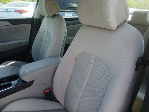 Used 2015 Hyundai Sonata SE w/ Option Group 09 image 12