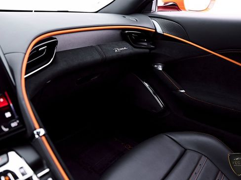 Used 2021 Ferrari Roma RWD image 82