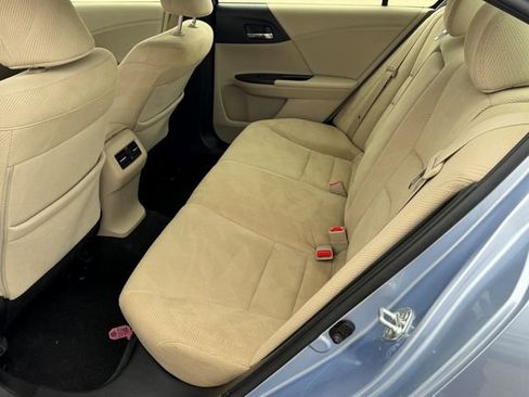 Used 2017 Honda Accord Hybrid Sedan image 13