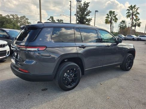 New 2025 Jeep Grand Cherokee L Altitude image 14