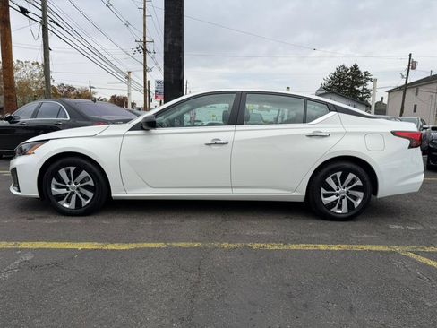 Used 2025 Nissan Altima 2.5 S image 16