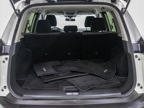 Used 2023 Nissan Rogue SV AWD/4WD image 17