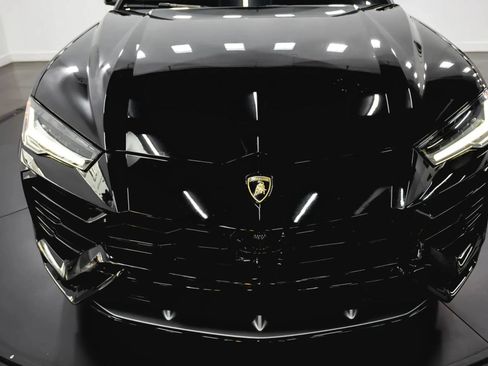 Used 2021 Lamborghini Urus AWD/4WD image 15