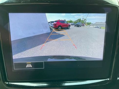 Used 2022 Chevrolet Traverse LT AWD/4WD image 6