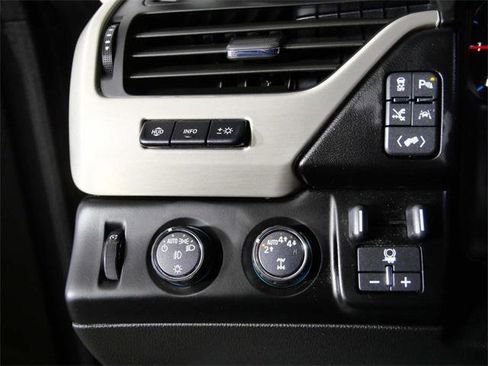 Used 2020 GMC Yukon Denali w/ Denali Ultimate Black Edition image 26