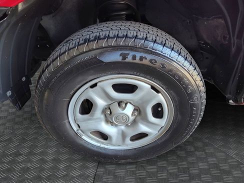 Used 2015 Toyota Tacoma 2WD Access Cab image 21