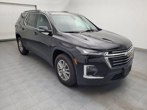 Used 2023 Chevrolet Traverse LT image 11